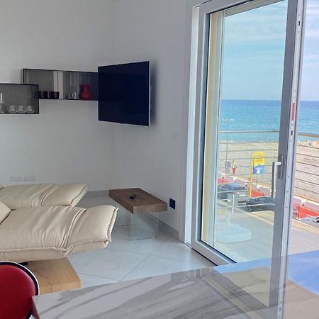 Mare Blu Apartment Вентимиля Екстериор снимка