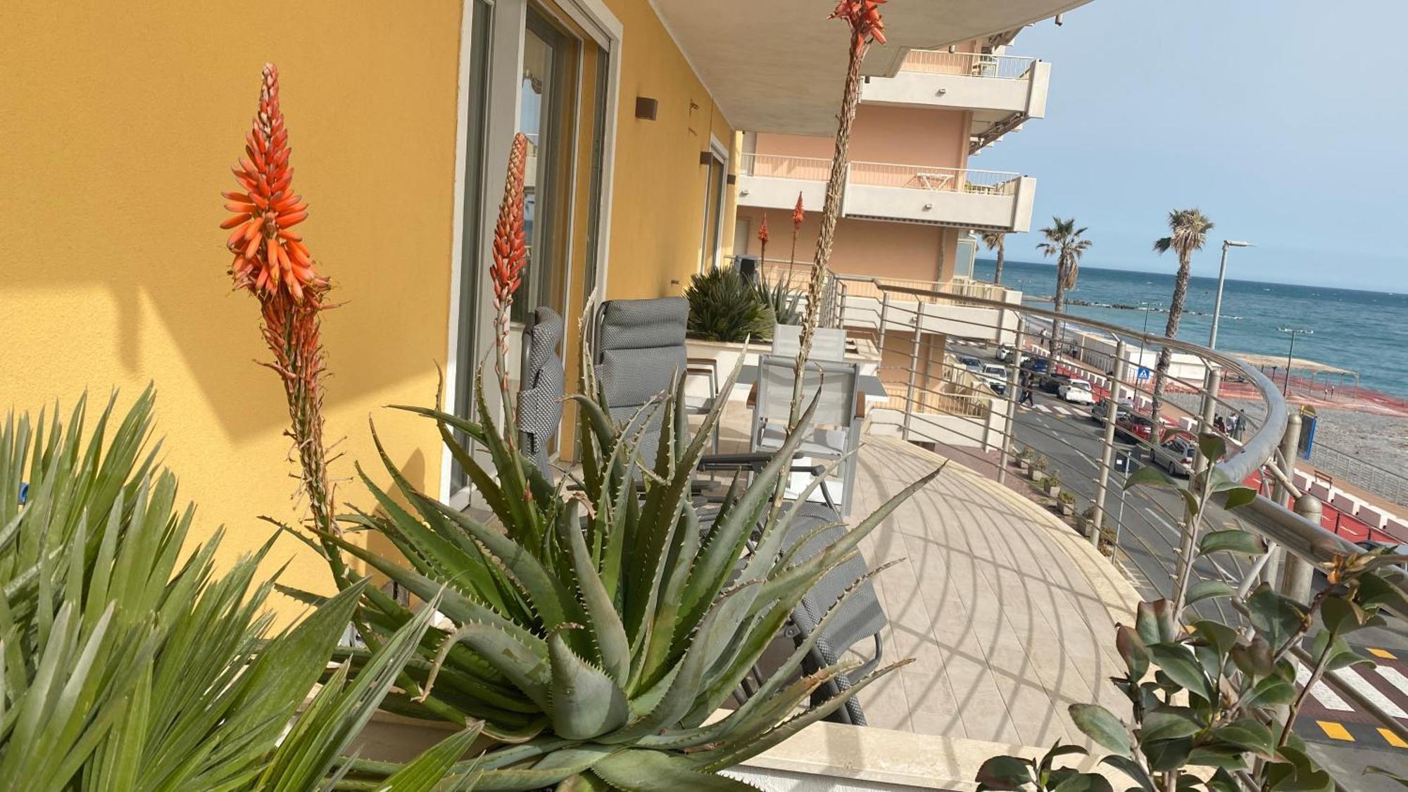 Mare Blu Apartment Вентимиля Екстериор снимка