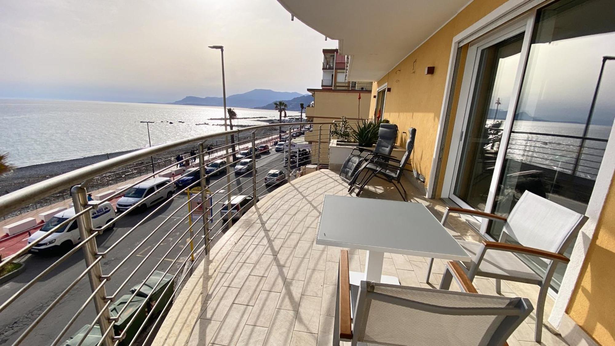 Mare Blu Apartment Вентимиля Екстериор снимка